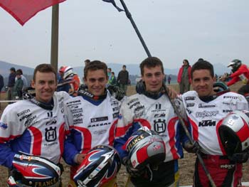 Les Champions du Monde Juniors par quipe (Rep.Tchque 2002)
